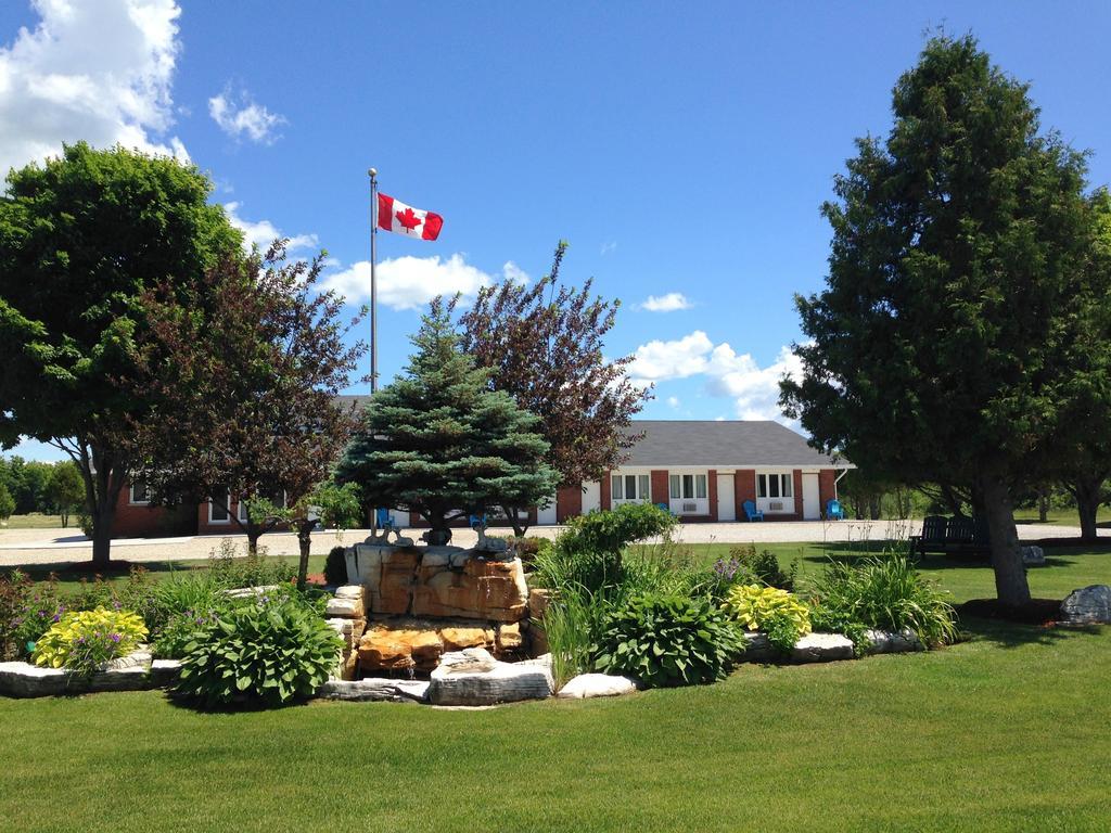 Manitoulin Inn Mindemoya Exterior foto